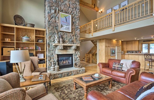 Fraser House | Grand Fraser Escape w/Private Deck & Hot Tub