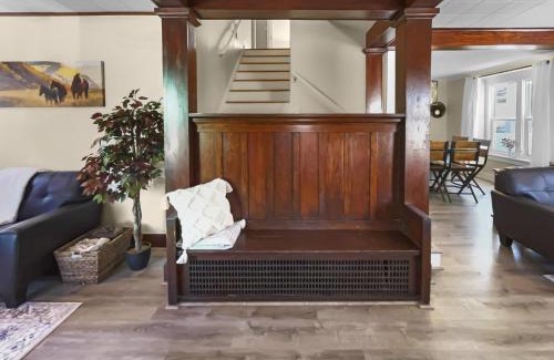 Grand Junction House | Grand Lodge home