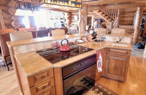 Granby House | Grand Luxury Mountaintop Lodge, Amazing Views,16+,Hike,Bike, Ski, Boat, ATV