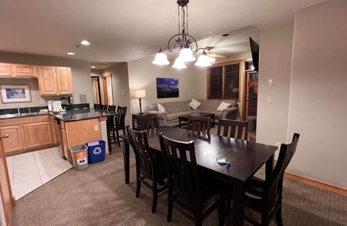 Four O'Clock Condo | Grand Timber lodge March 20 and 21 2024