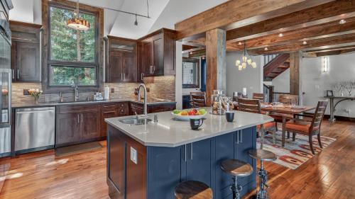 Warrior's Mark House | Grand Vista Lodge
