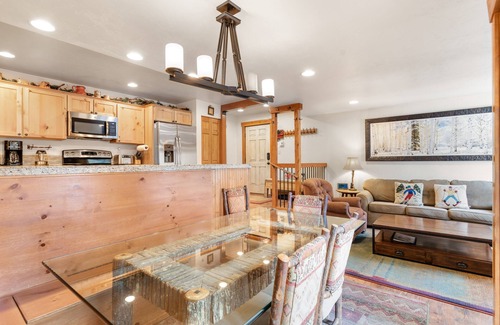 Warrior's Mark Condo | Great 2 bedroom, Near Downtown.