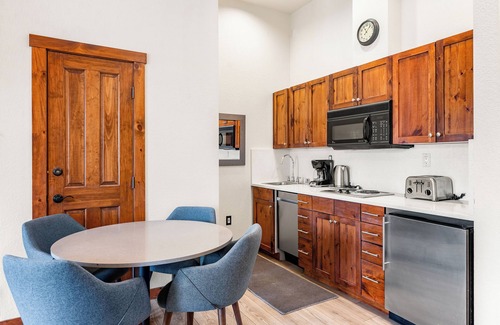 Peak 9 Condo | Great Studio, Excellent Location & Amenities!
