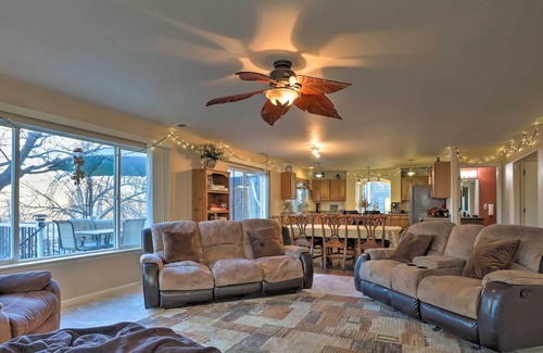Green Valley Ranch House | 'Green Valley Ranch' - Family Home: 13 Mins to DIA