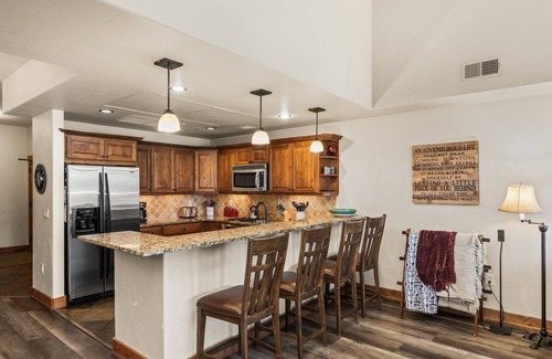 Steamboat Springs Condo | Heated Pools & Hot Tubs! Winter Ski Shuttle, Large Deck, Private Washer/Dryer
