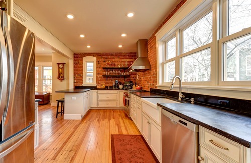 Whittier House | Historic Home, Stroll to Pearl, Lrg Private Yard