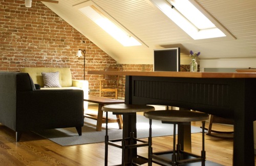 Old Town House | Historic Old Town Carriage House Rental
