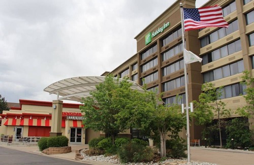 Lakewood Hotel | Holiday Inn Denver Lakewood, an IHG Hotel