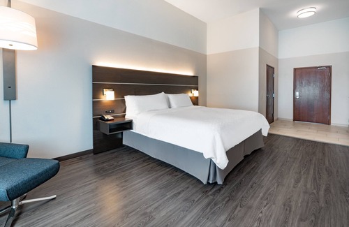 Trinidad Hotel | Holiday Inn Express & Suites Trinidad, an IHG Hotel