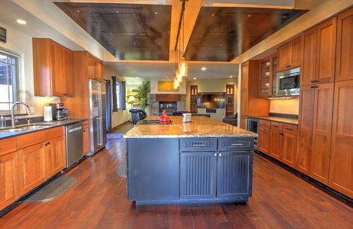 Glenwood Springs House | Hot Tub, Game Room w/Mountain Views Near Town
