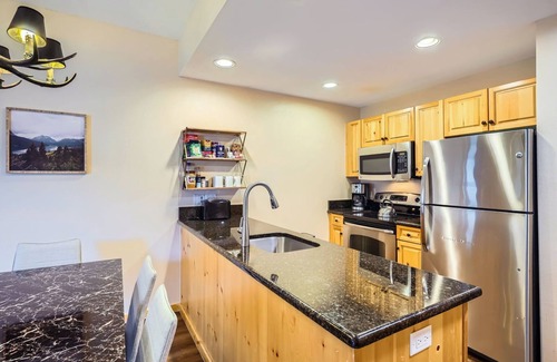 Copper Mountain Village Condo | ★Hot Tub in Building - Center Village Condo★