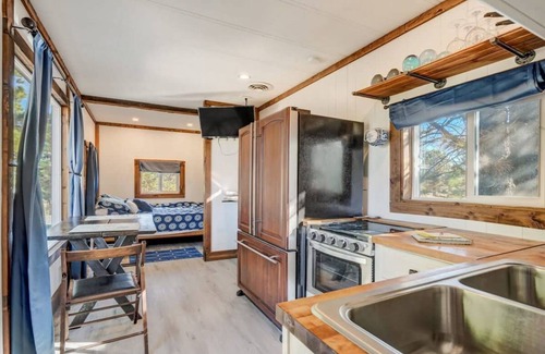 Larkspur House | House ∙ 1 bedroom ∙ 2 guests