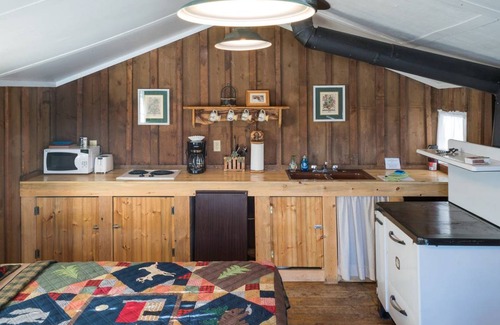 Clark House | House ∙ 1 bedroom ∙ 3 guests