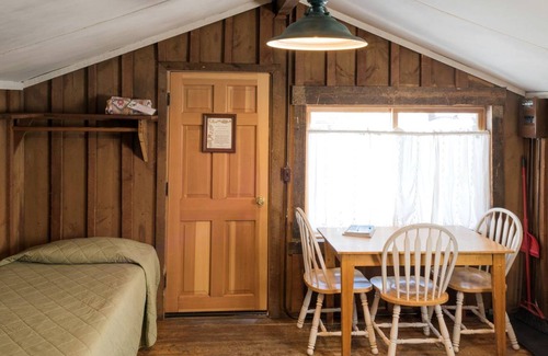 Clark House | House ∙ 1 bedroom ∙ 3 guests