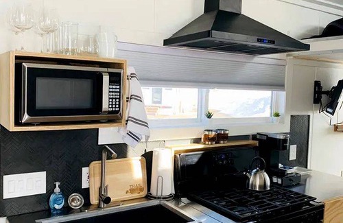 Meeker House | House ∙ 1 bedroom ∙ 4 guests