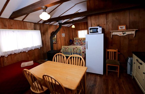 Clark House | House ∙ 1 bedroom ∙ 5 guests