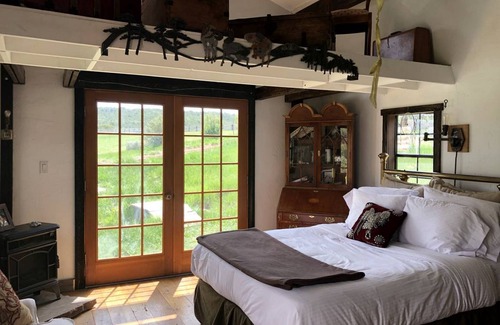 Missouri Heights House | House ∙ 1 bedroom ∙ 2 guests