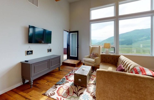 Mount Crested Butte House | House ∙ 1 bedroom ∙ 4 guests
