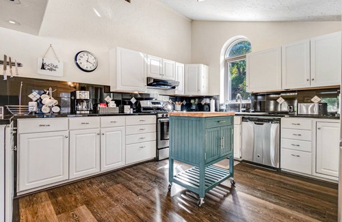 Glenwood Springs House | House ∙ 3 bedrooms ∙ 6 guests