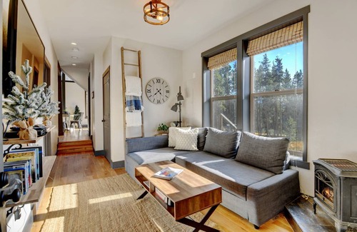 Sunset Ridge House | House ∙ 4 bedrooms ∙ 12 guests