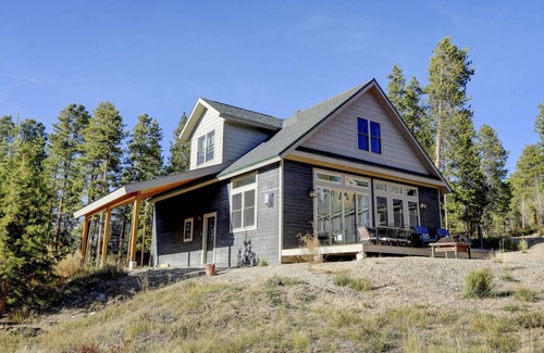 Sunset Ridge House | House ∙ 4 bedrooms ∙ 12 guests