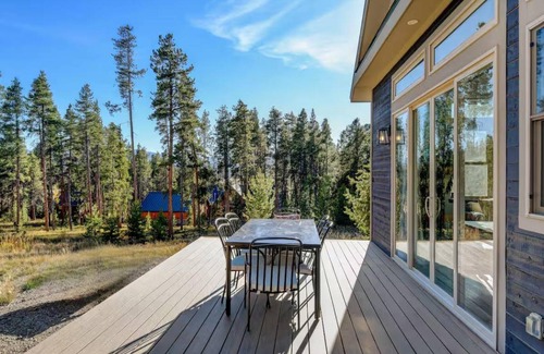 Sunset Ridge House | House ∙ 4 bedrooms ∙ 12 guests