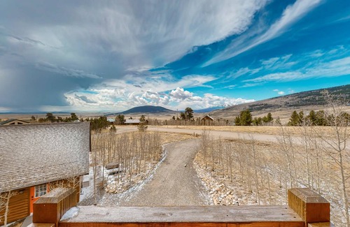 Warm Springs House | House ∙ 4 bedrooms ∙ 6 guests