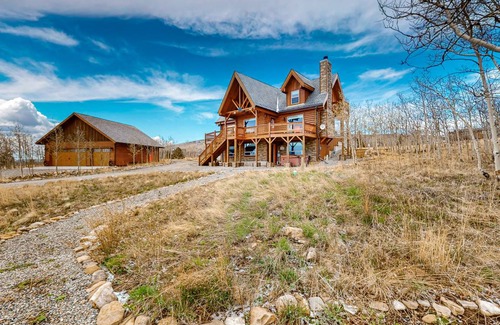 Warm Springs House | House ∙ 4 bedrooms ∙ 6 guests