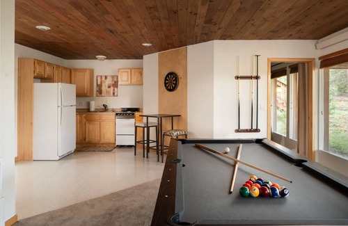 Coal Creek House | House ∙ 4 bedrooms ∙ 8 guests
