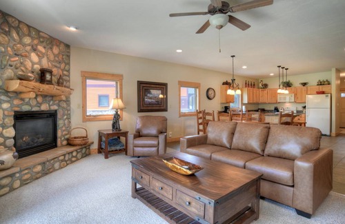 South Fork House | House ∙ 4 bedrooms ∙ 10 guests