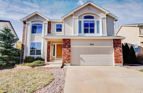 Northeast Colorado Springs House | House ∙ 5 bedrooms ∙ 10 guests