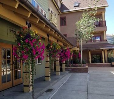 Peak 9 Apartment | Hyatt Main Street Station 3BD A - Steps to Peak 9