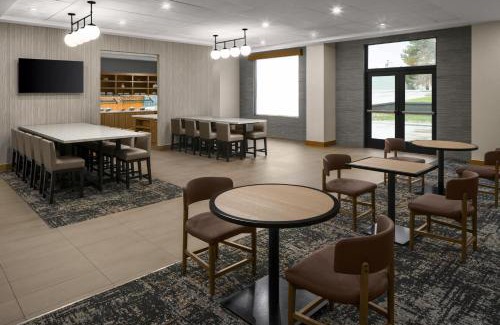 Glendale Hotel | Hyatt Place Denver Cherry Creek