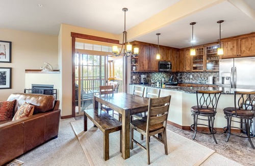Fraser Condo | Inviting Condo w/Free WiFi, a Gas Fireplace, Washer/Dryer, & Mountain Views