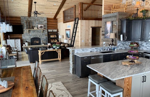 Grand Lake Cabin | ITS BACK! Lakefront 'Newly Built' Authentic Log Cabin post Troublesome Fire