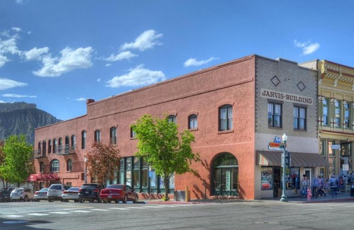 Historic Downtown Durango Apartment | Jarvis Condo 109