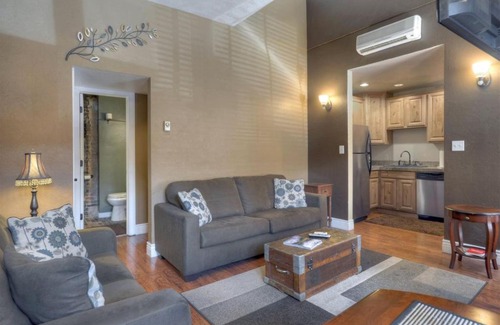 Historic Downtown Durango Apartment | Jarvis Condo 109