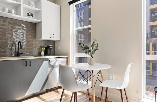 Ballpark Apartment | Kasa Rino Denver