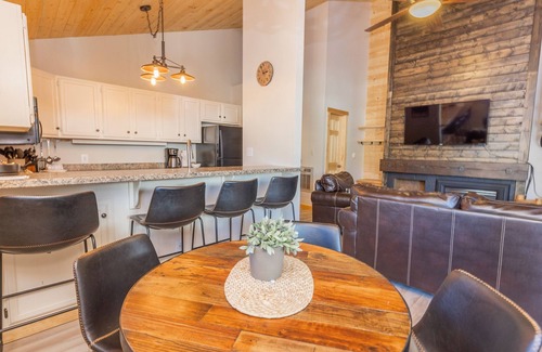 Keystone Condo | Keystone Condo Close to Shuttle, but Quiet & Peaceful Mountain Location!