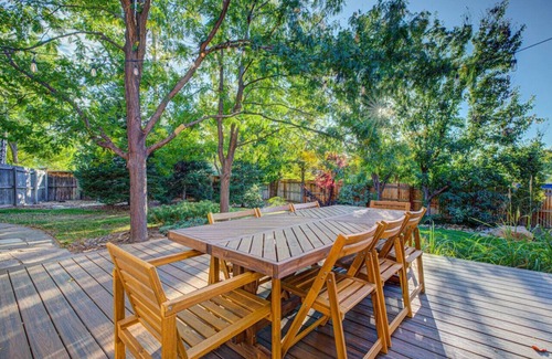 Applewood Villages House | La Hacienda - Hot-Tub - Patio - Luxurious Mansion