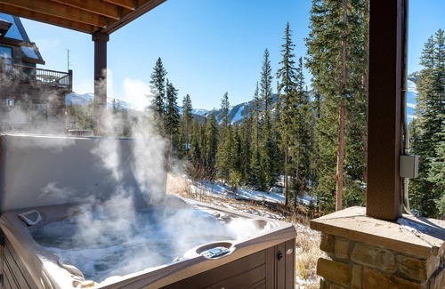Winter Park House | Lakota Dreamcatcher 215 🌟 Stargaze From Hot Tub | Across From Ski Resort!