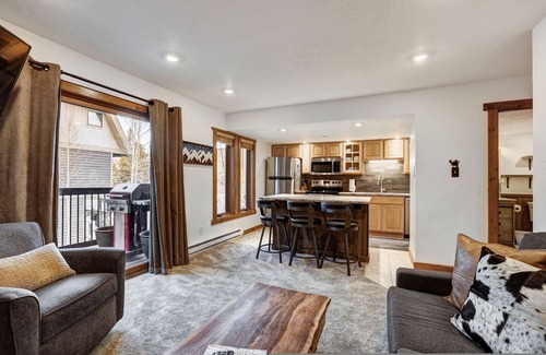 Warrior's Mark Apartment | Lances West #11 in Columbine Rd