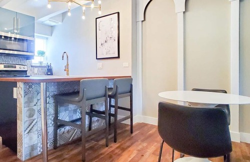 Congress Park Apartment | Landing at Black Swan - 1 Bedroom in Congress Park