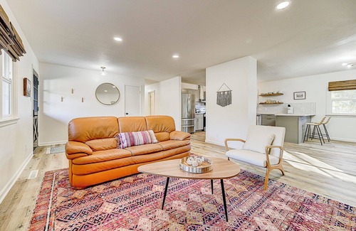 Northeast Colorado Springs House | Large Pet-Friendly Sleeps 10 Near Palmer Parkn