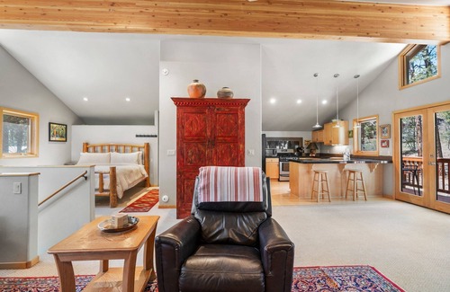 Edgemont Ranch Apartment | Large studio, River and Trail Access, Pet Friendly!