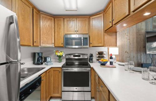 Snowmass Village House | Lichenhearth 26