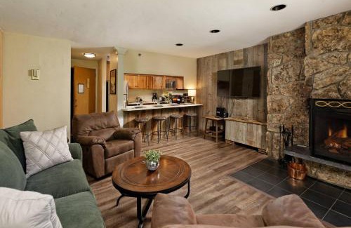 Snowmass Village House | Lichenhearth 26