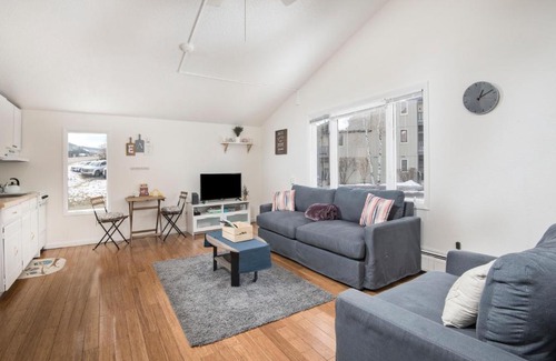Vail Apartment | Location,Views,Rent a car,bike rentals