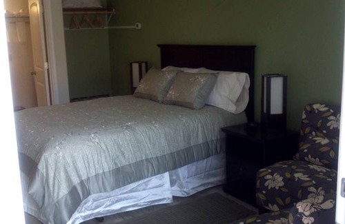 Crestone Cabin | Lodge ∙ 1 bedroom ∙ 2 guests