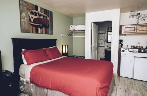 Crestone Cabin | Lodge ∙ 1 bedroom ∙ 2 guests